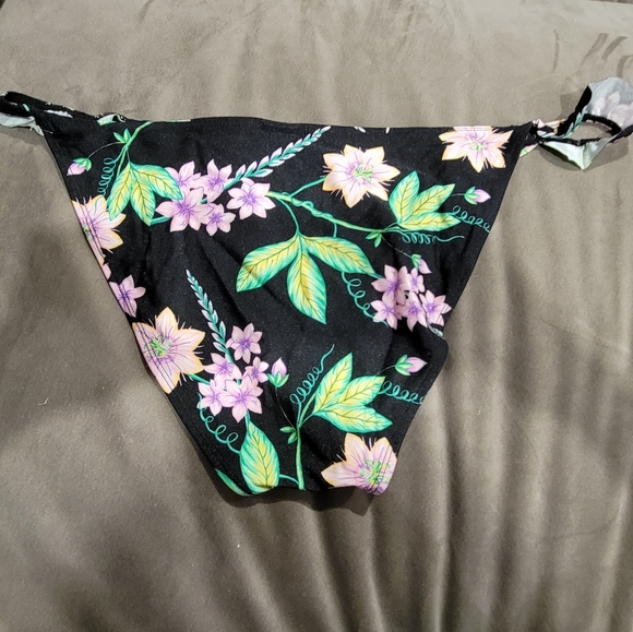 Topshop Black/Multi Floral Frill Tanga Bottoms SZ 14 - Picture 2 of 4